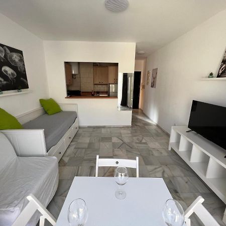 Genuar Apartments Malaga Center 3 Exteriör bild