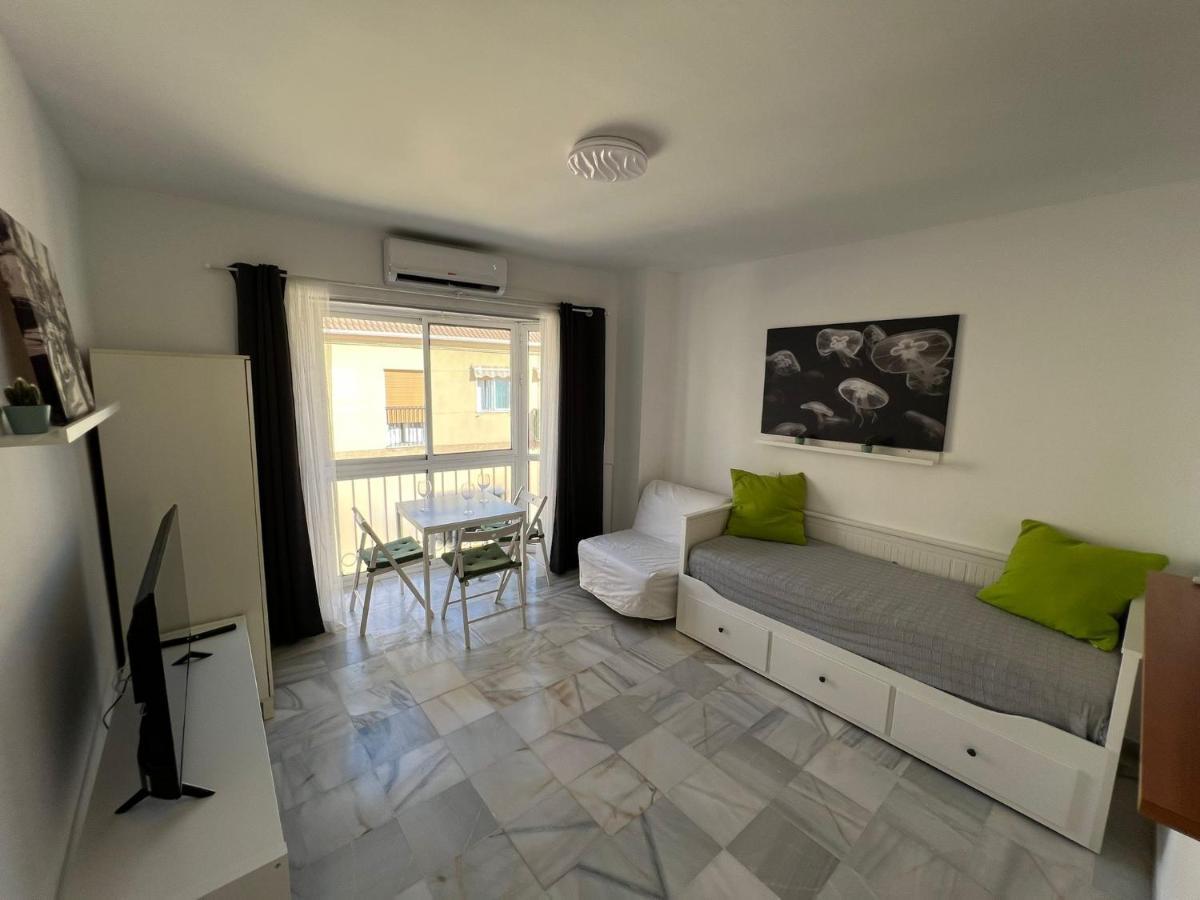 Genuar Apartments Malaga Center 3 Exteriör bild