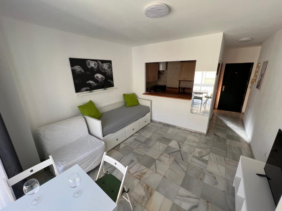 Genuar Apartments Malaga Center 3 Exteriör bild